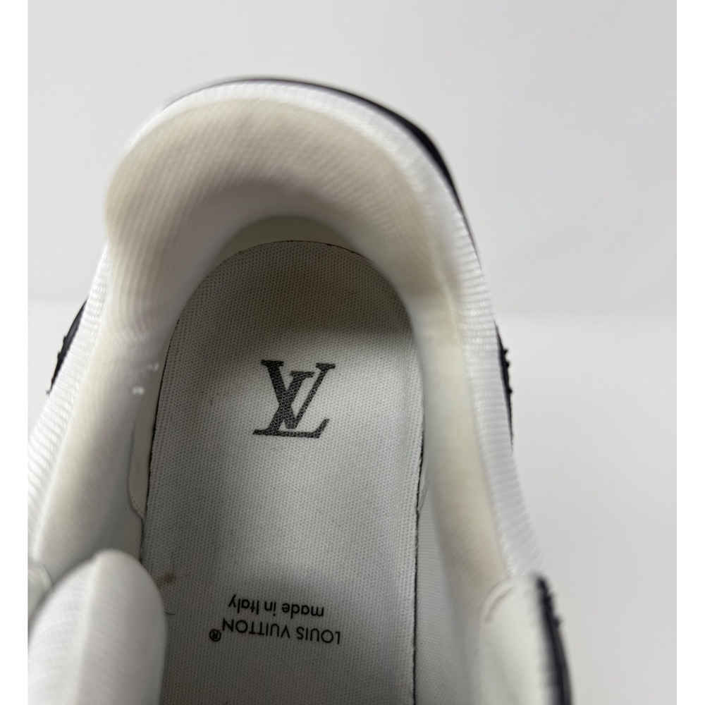 Louis Vuitton Trainer Sneaker Black/White Size 7.5 LV Fits 9 US - Picture 8 of 9